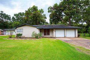 433 Southern Oaks Drive - Photo 1