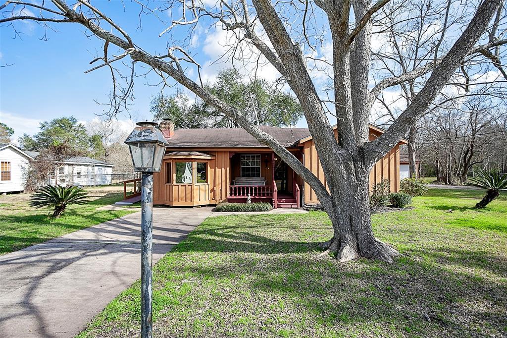 1475 Amelia Street - Photo 1