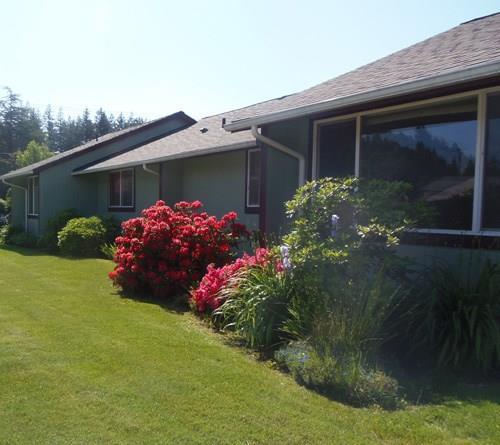 302 1st Street - Photo 1