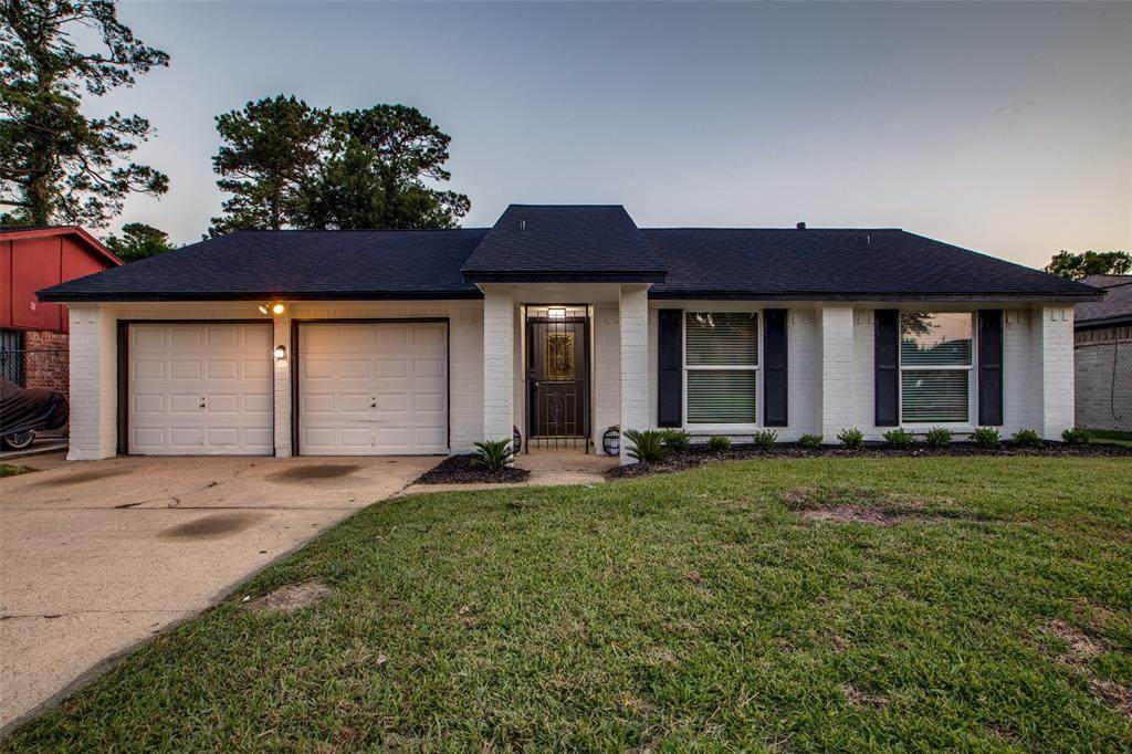 7910 Locksley Road - Photo 1