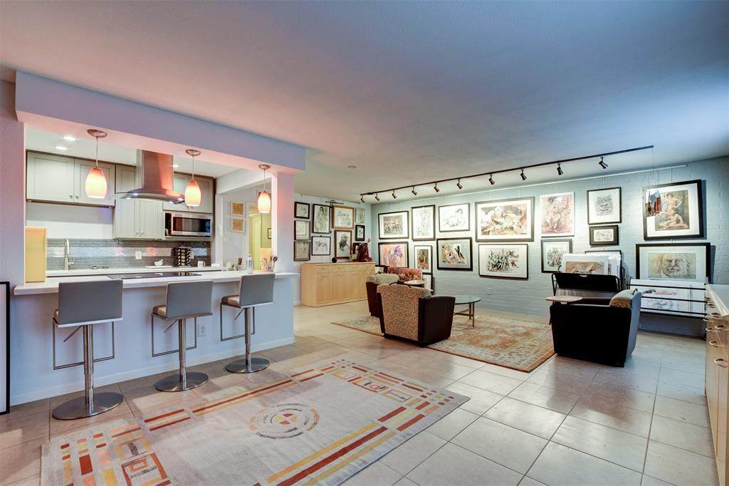 2711 Briarhurst Drive - Photo 1