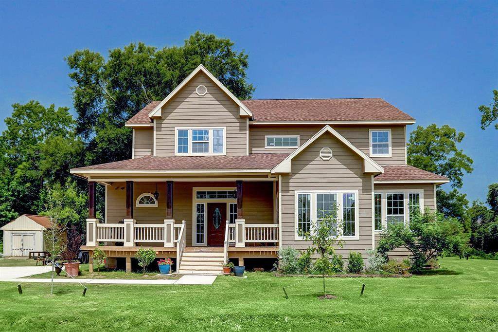 106 Mouton Circle - Photo 1