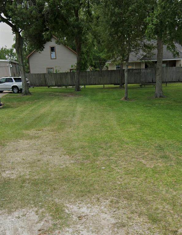 1107 Main Street - Photo 1
