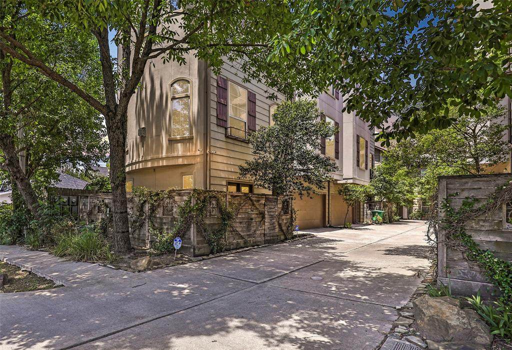 5014 Schuler Street - Photo 1