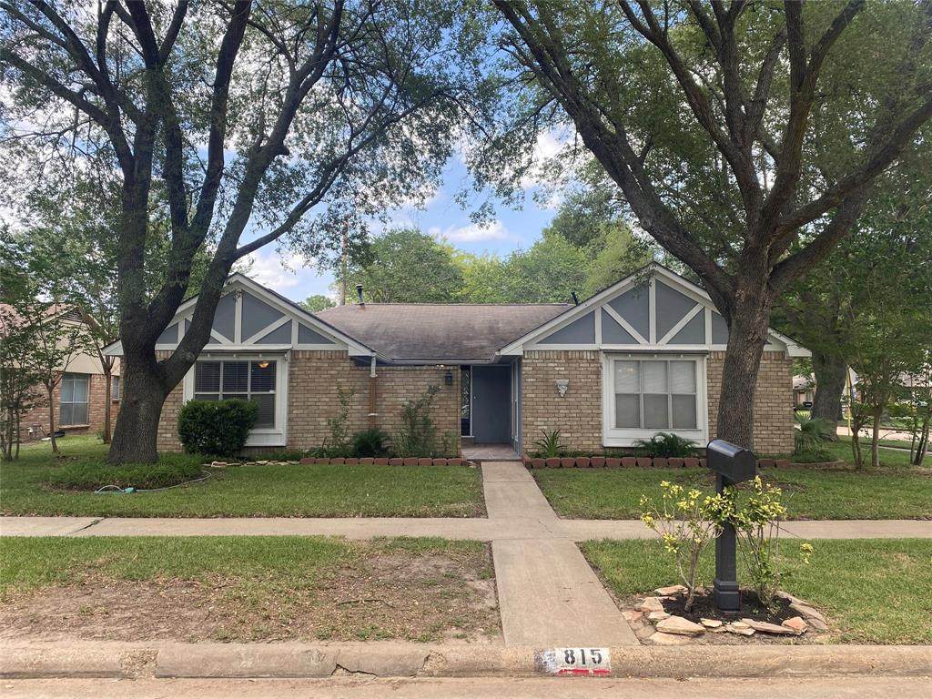 815 Lost Creek Circle - Photo 1