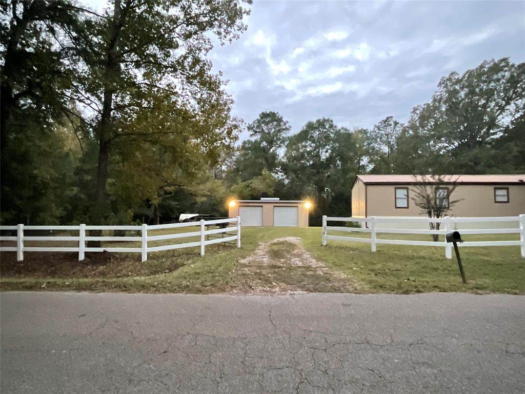 10 County Road 3663 - Photo 1