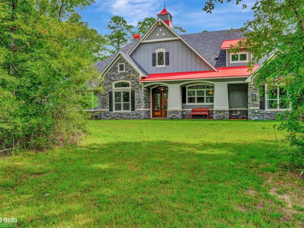 135 West Wood Drive - Photo 1