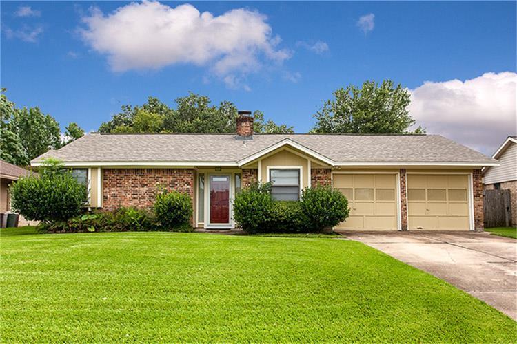 2105 Yorktown Court - Photo 1