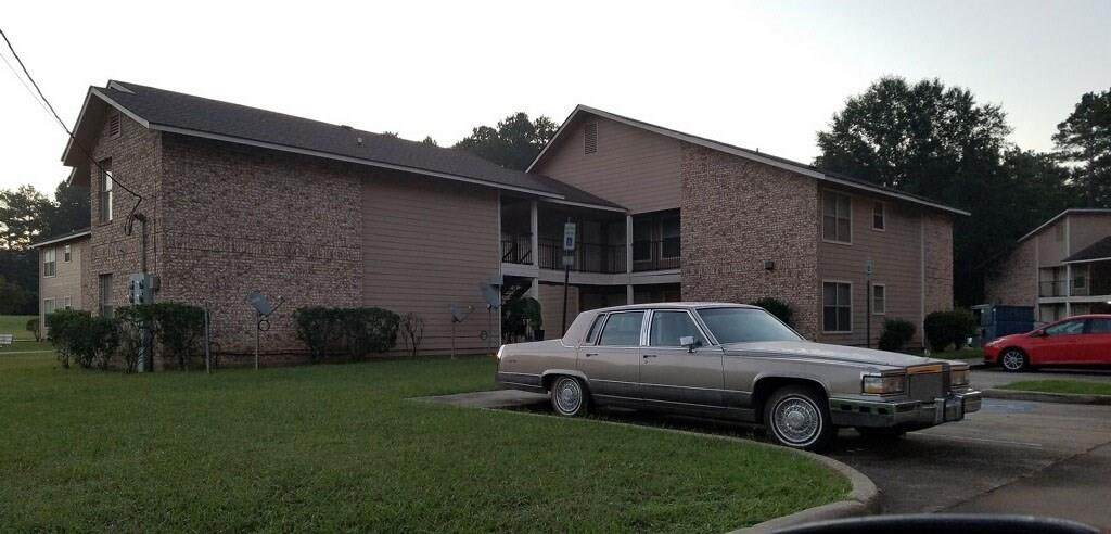 149 Bellwood Drive - Photo 1