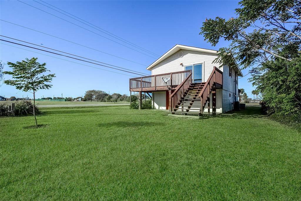 105 Meadowlark Drive - Photo 1