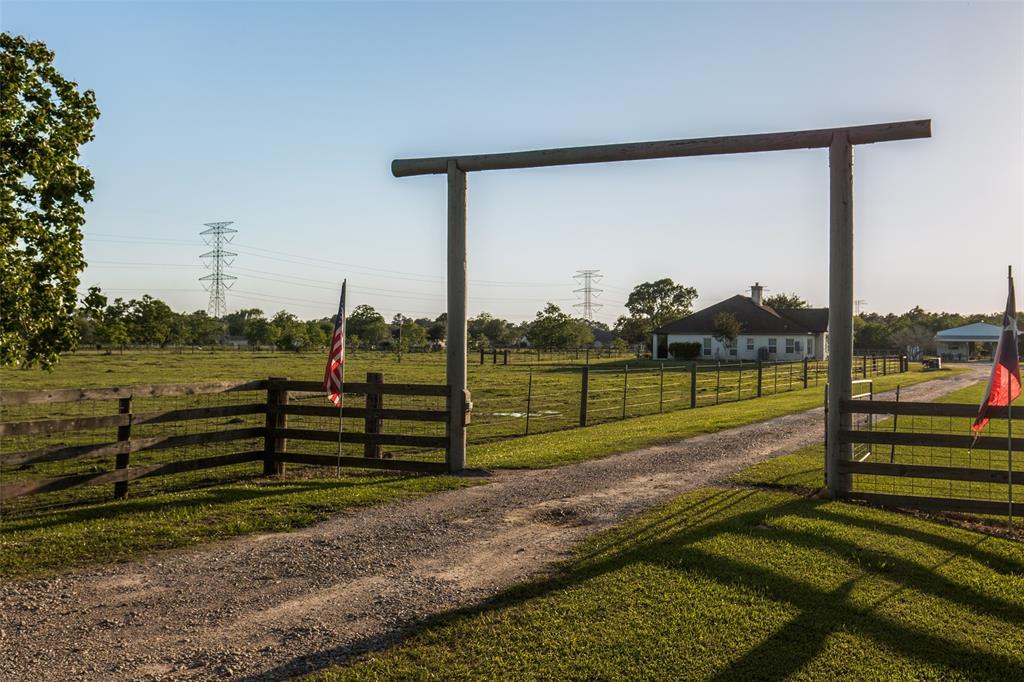 2335 County Road 144 - Photo 1