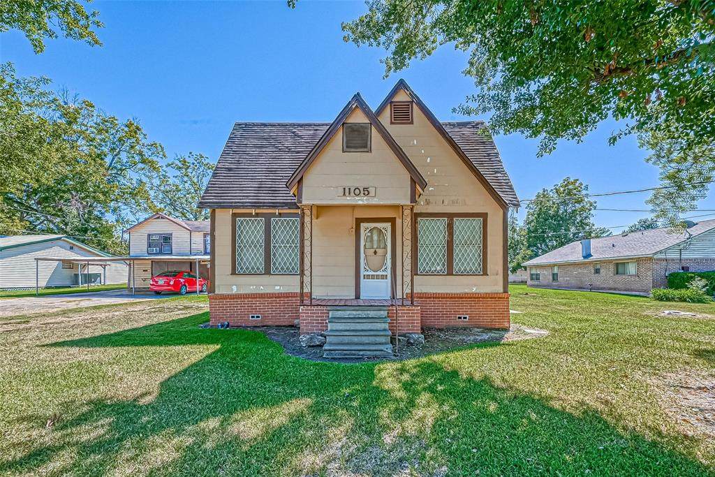 1105 Clear Lake Road - Photo 1
