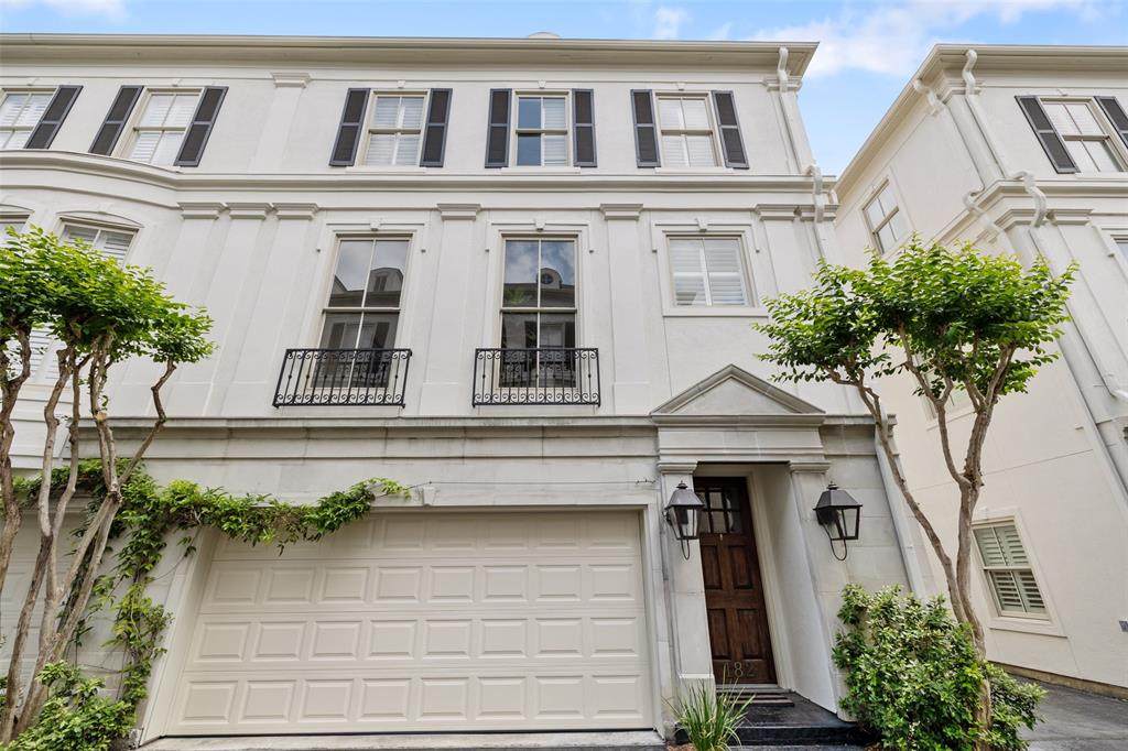 182 Oak Place Drive - Photo 1