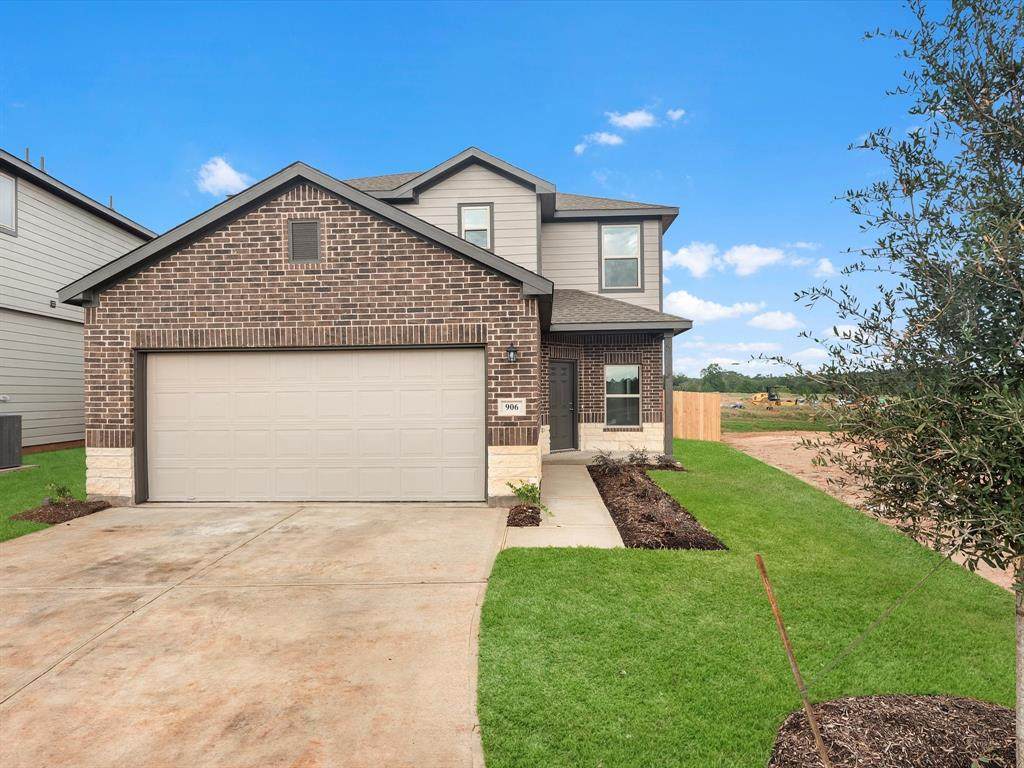 958 Amesbury Court - Photo 1