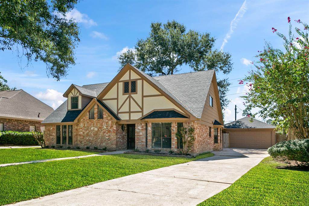 12515 Oakcroft Drive - Photo 1