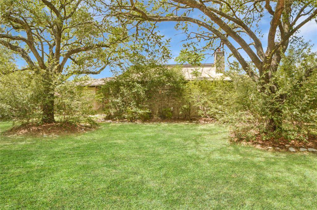 806 Shadow Lane - Photo 1