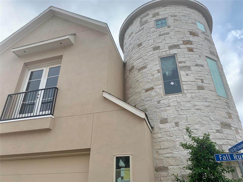 2307 Fall Run Drive - Photo 1