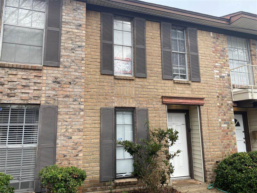 10684 Hazelhurst Drive - Photo 1