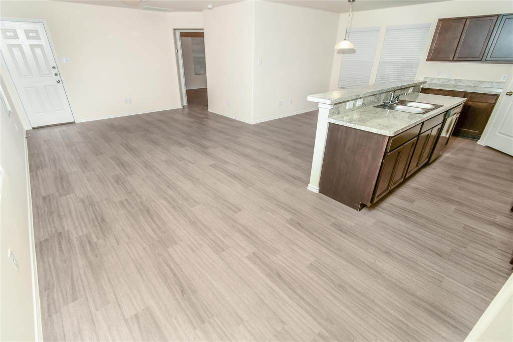 413 Meadows Drive - Photo 1