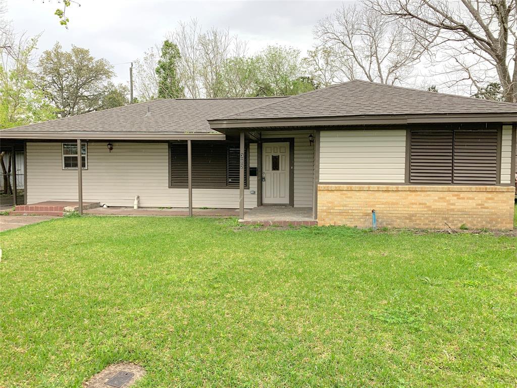 302 Highland Drive - Photo 1