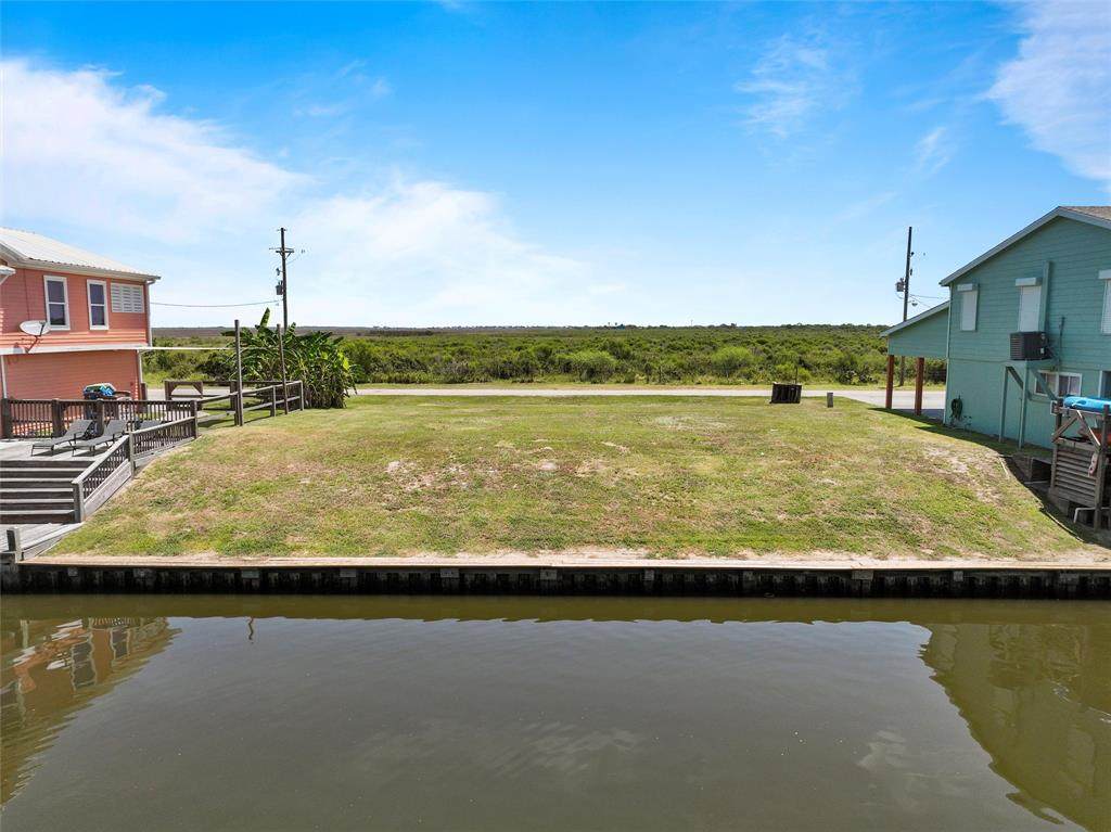 1193 Bay Street - Photo 1