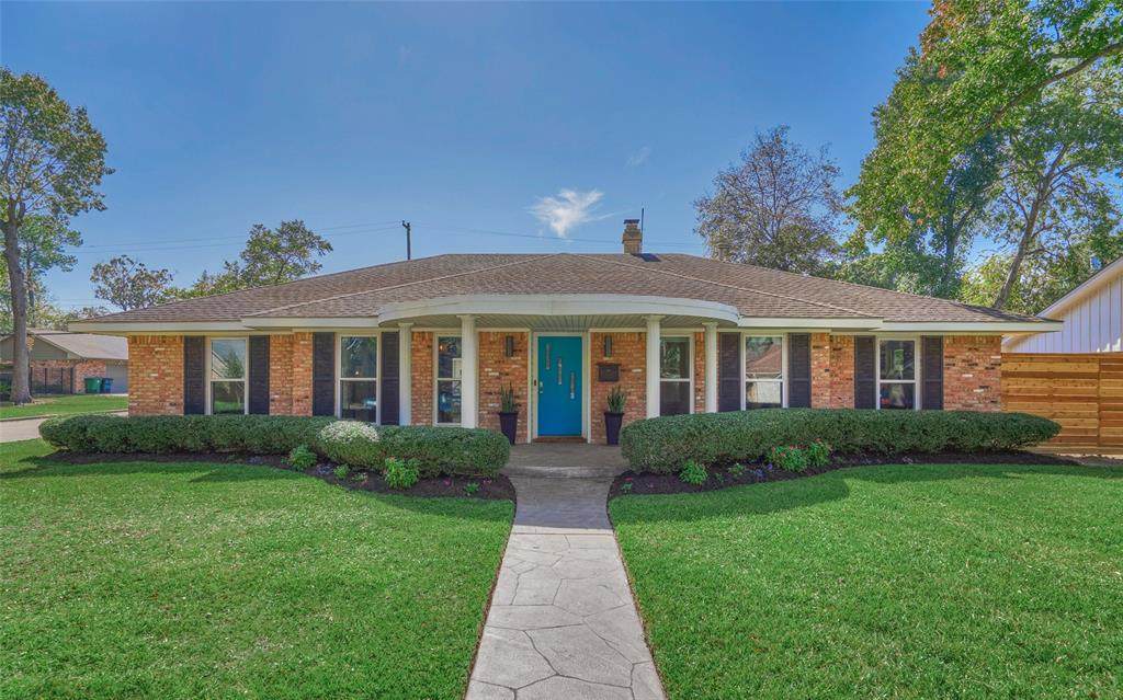 2118 Brooktree Drive - Photo 1