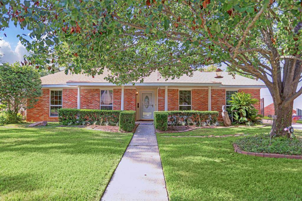 1042 Lehman Street - Photo 1