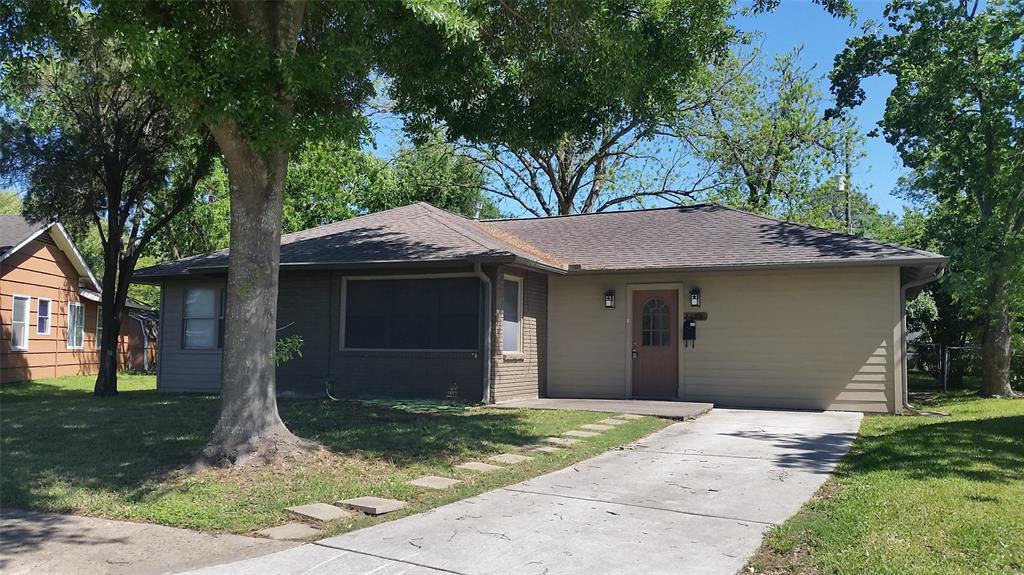 1611 Patrick Street - Photo 1