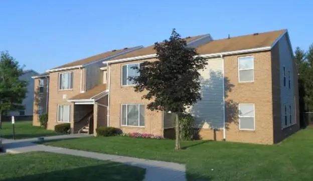 980 Meadow Ln - Photo 1