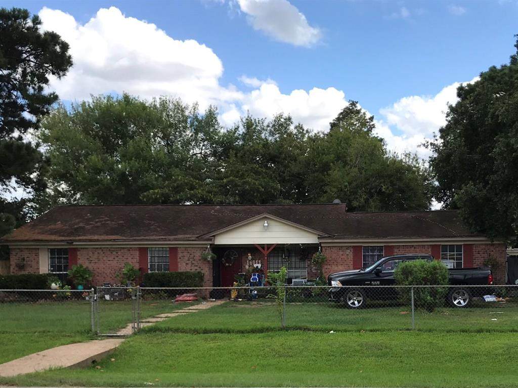 14011 Hirschfield Road - Photo 1