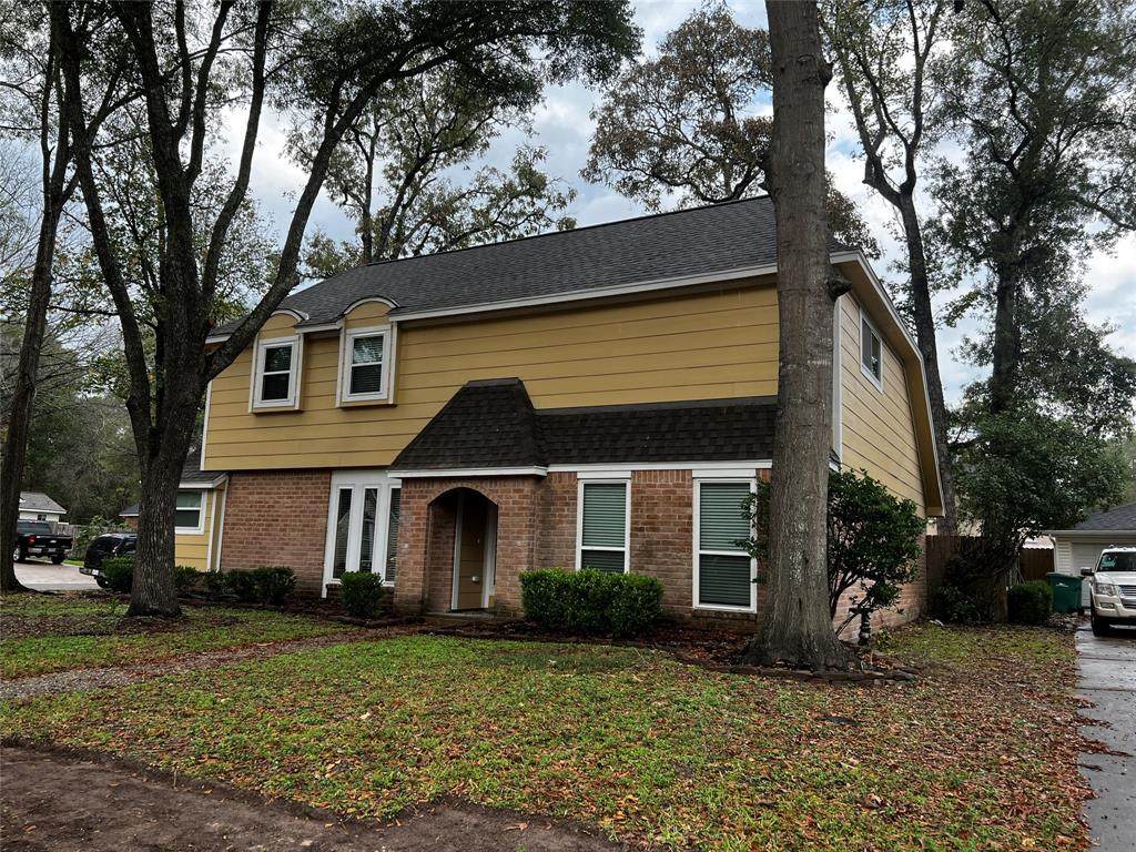 662 Rivershire Drive - Photo 1