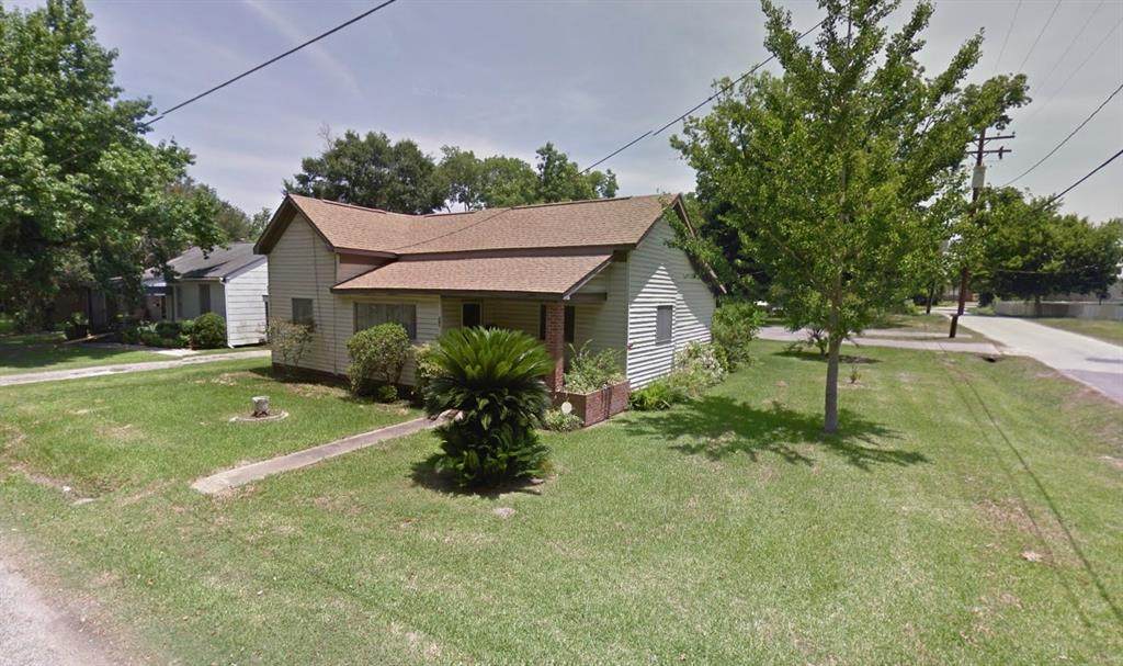 201 Prairie Street - Photo 1