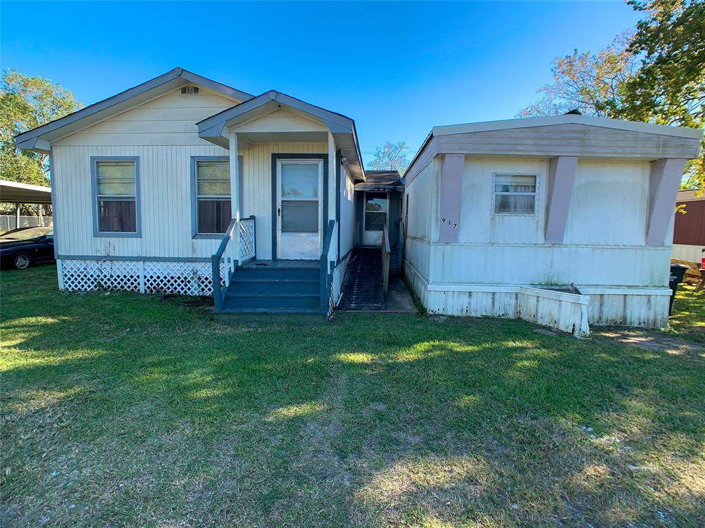 917 Dyche Lane - Photo 1