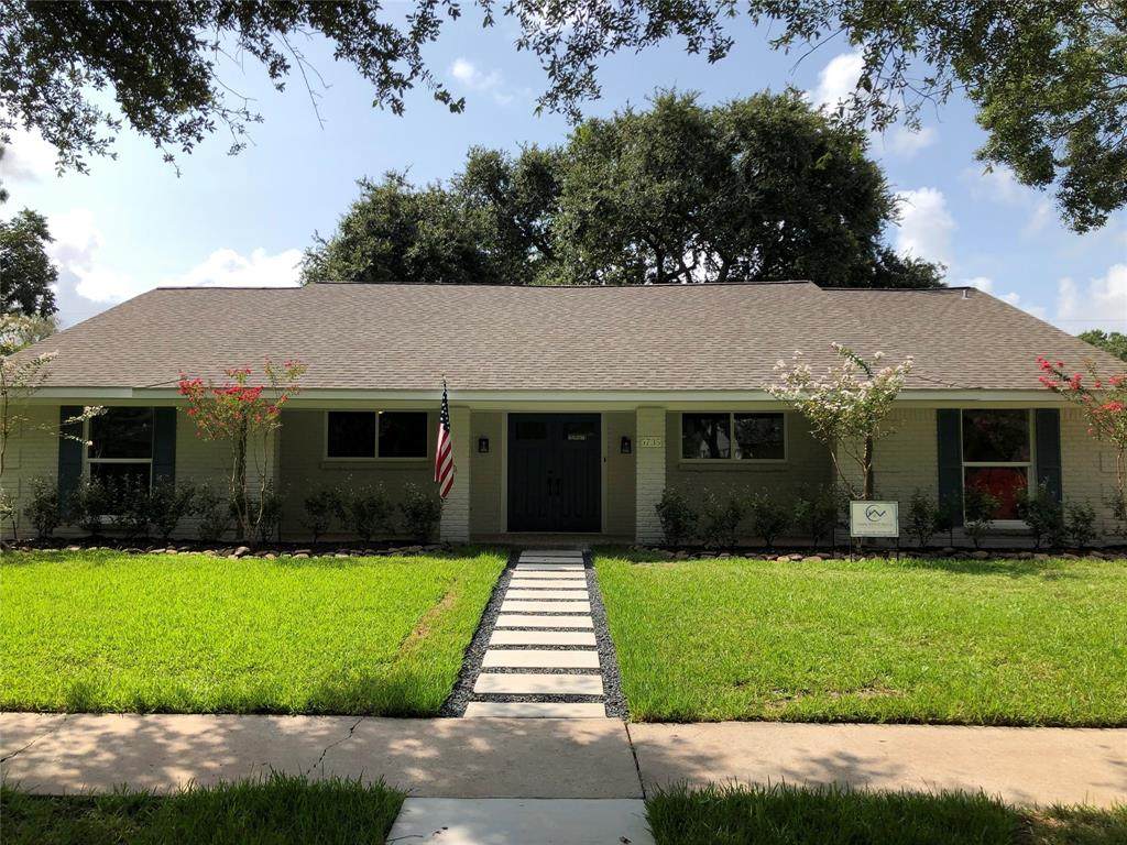 5735 Grape Street - Photo 1