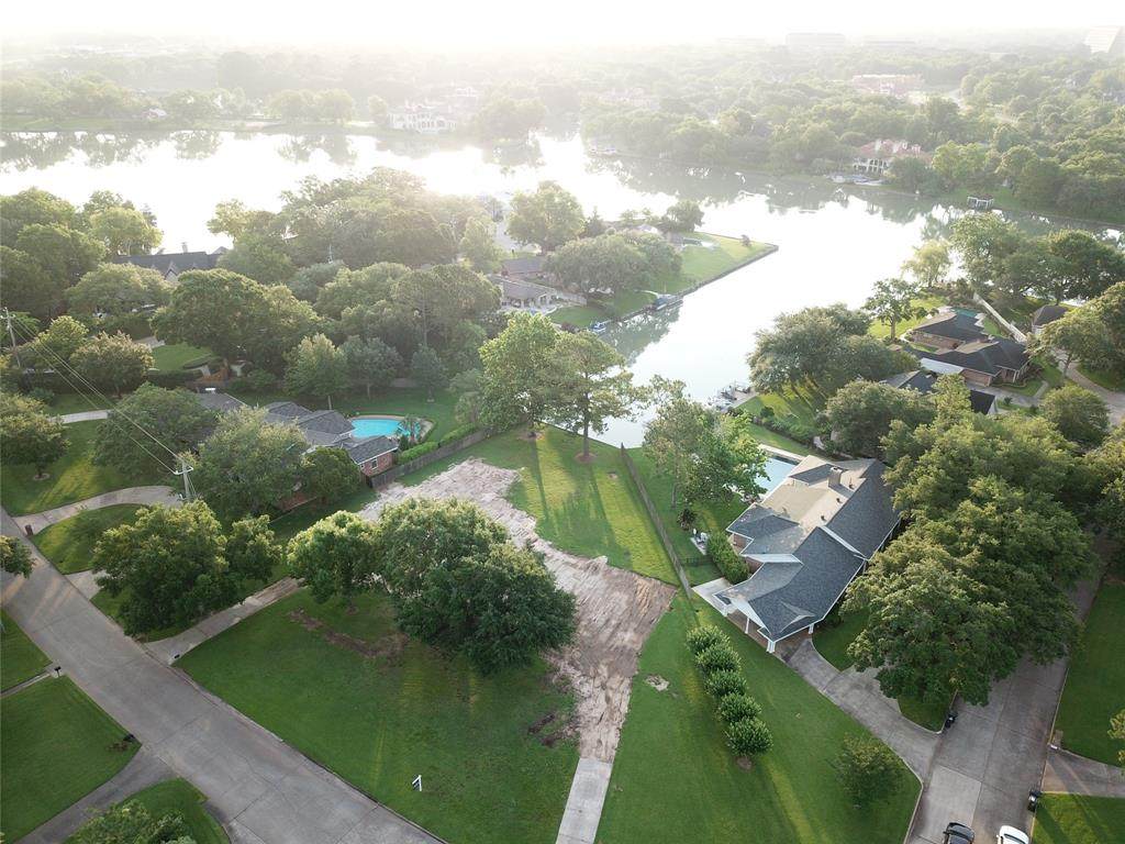 311 Lombardy Drive - Photo 1