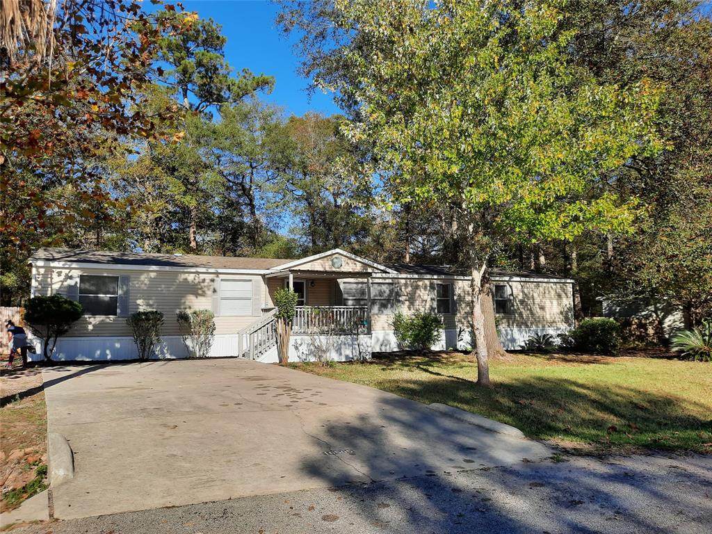 16505 Emerson Circle - Photo 1