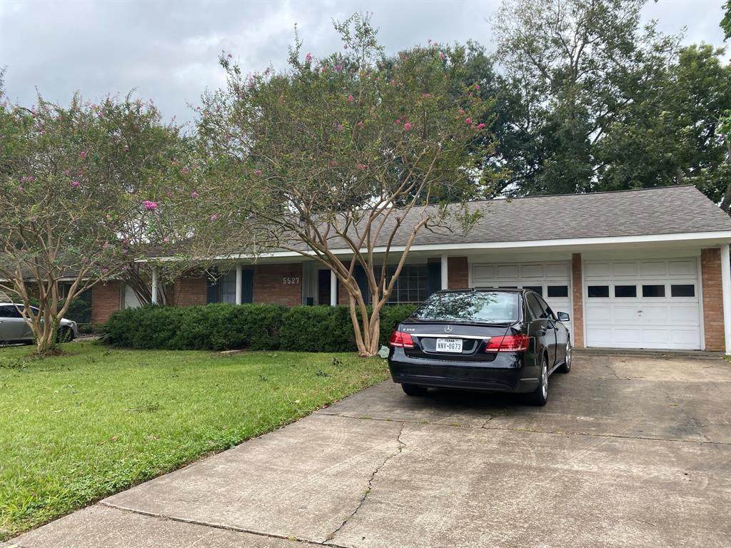 5527 43rd Street - Photo 1