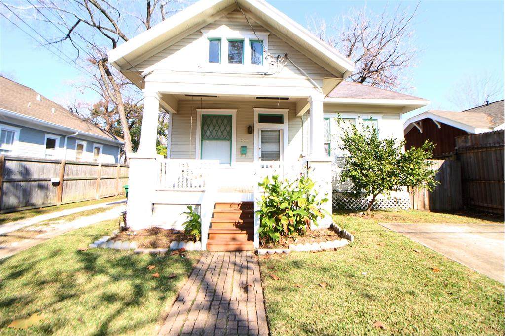 1304 Welch Street - Photo 1
