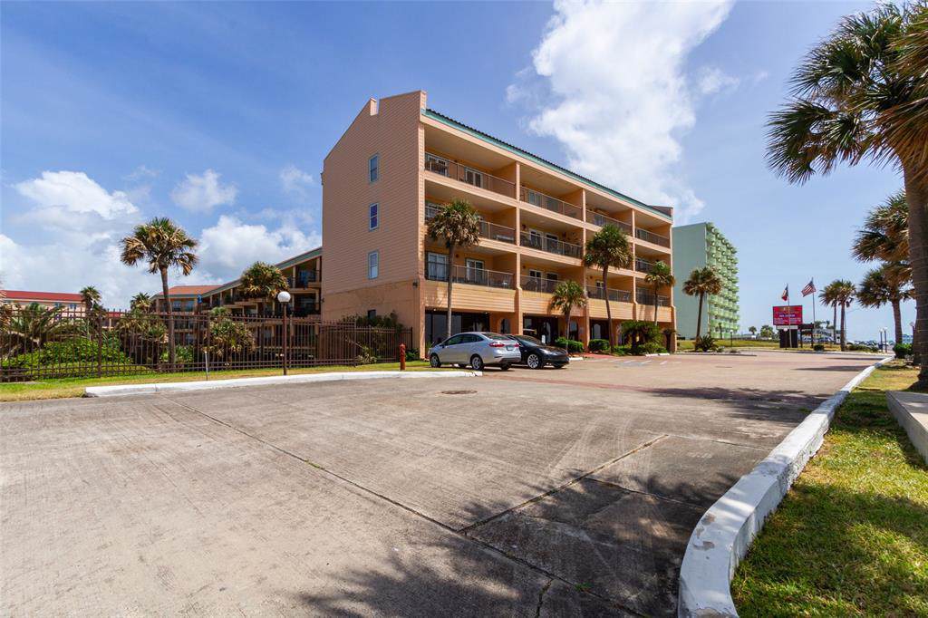 9520 Seawall Boulevard - Photo 1