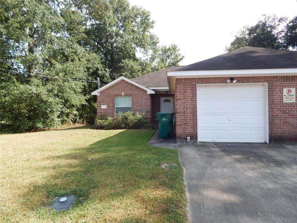 1714 Longview Street - Photo 1