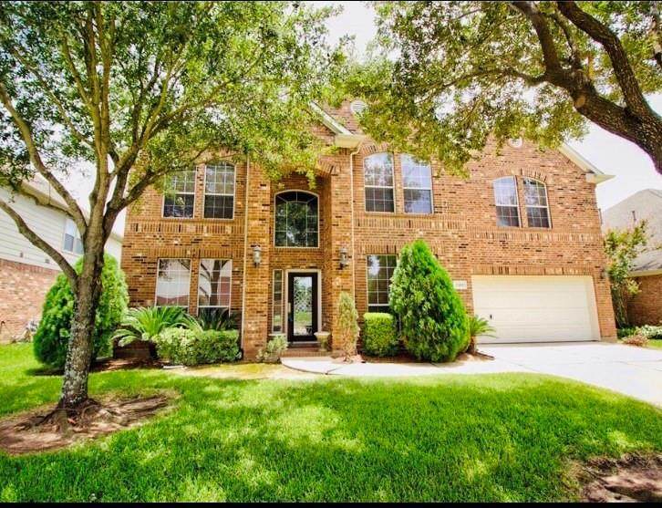 2319 Golden Mews Ln - Photo 1