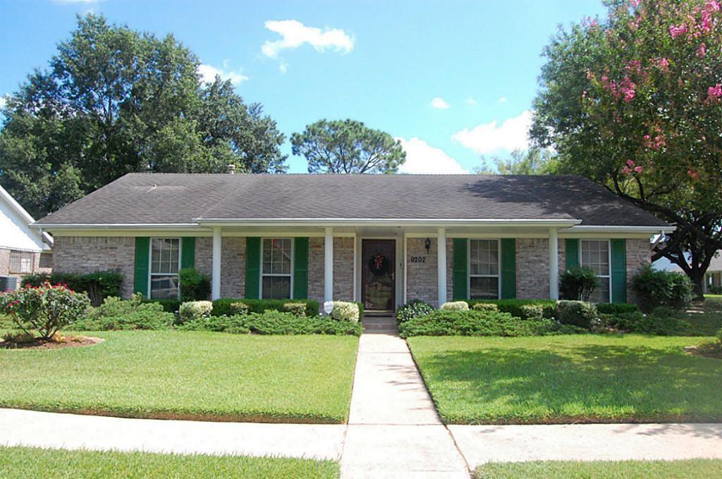9202 Sharpview Drive - Photo 1