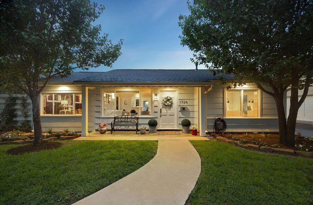 1726 Saxon Drive - Photo 1