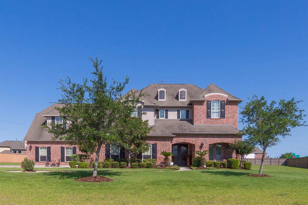 3929 Shadow Point Drive - Photo 1