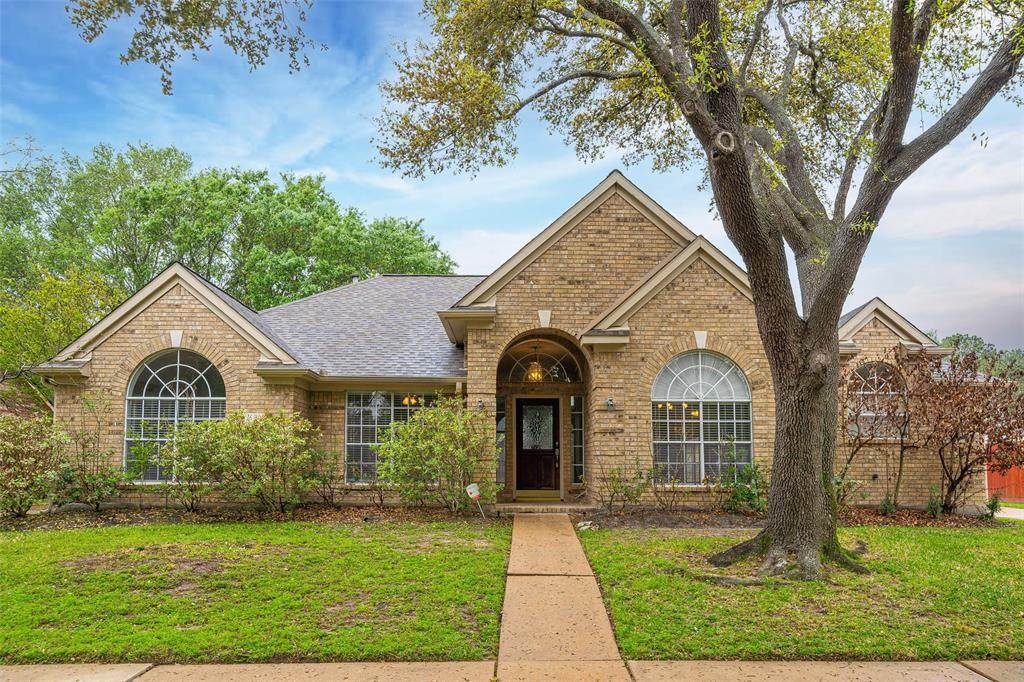 16214 Willowpark Drive - Photo 1