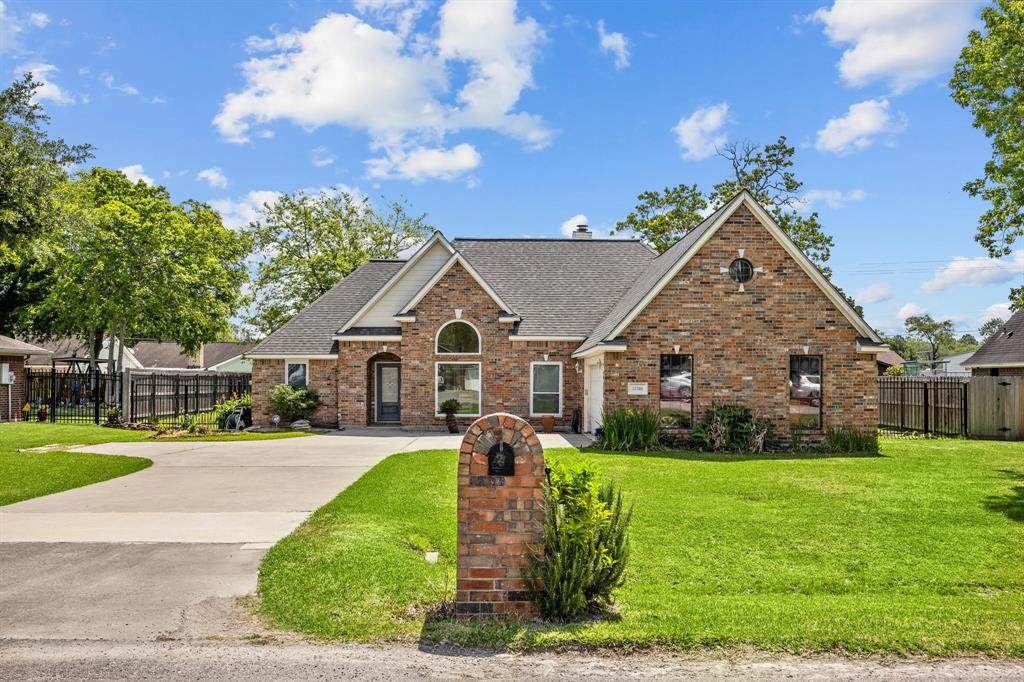 12318 River Run Drive - Photo 1