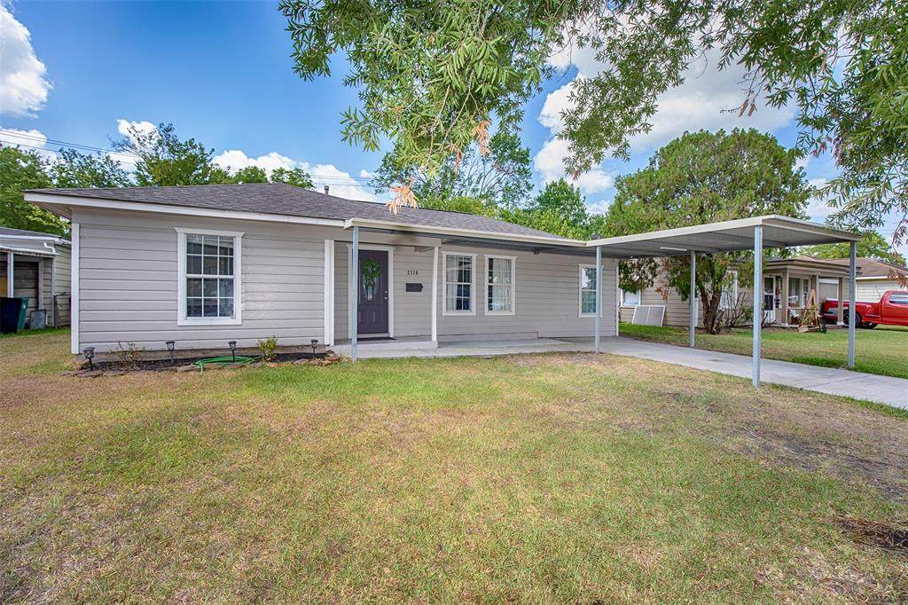 2110 Raymond Street - Photo 1