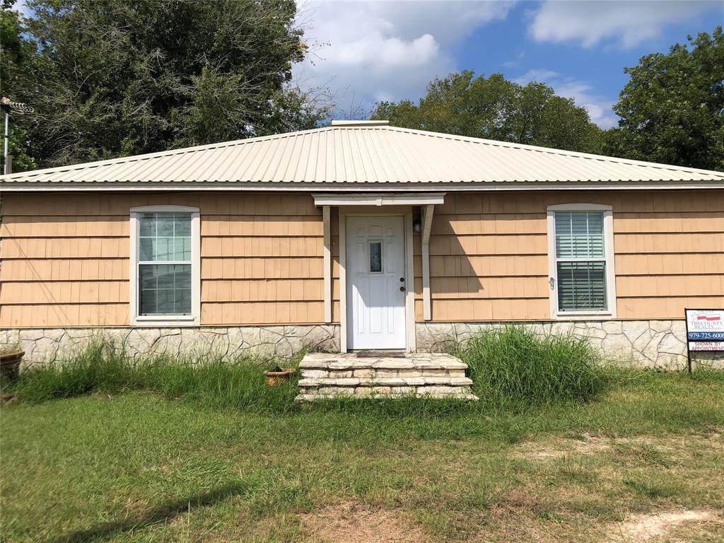 704 Eagle Street - Photo 1