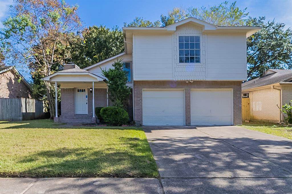 8527 Woodland Willows Drive - Photo 1