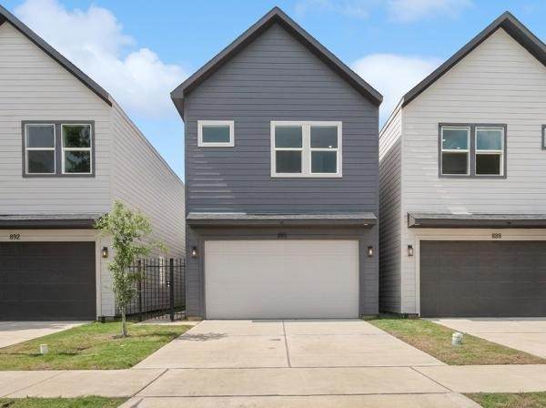 890 Paul Quinn St - Photo 1